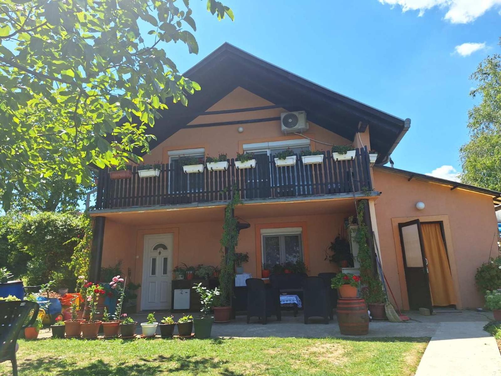 Guest House Jevtović Sremski Karlovci Zewnętrze zdjęcie