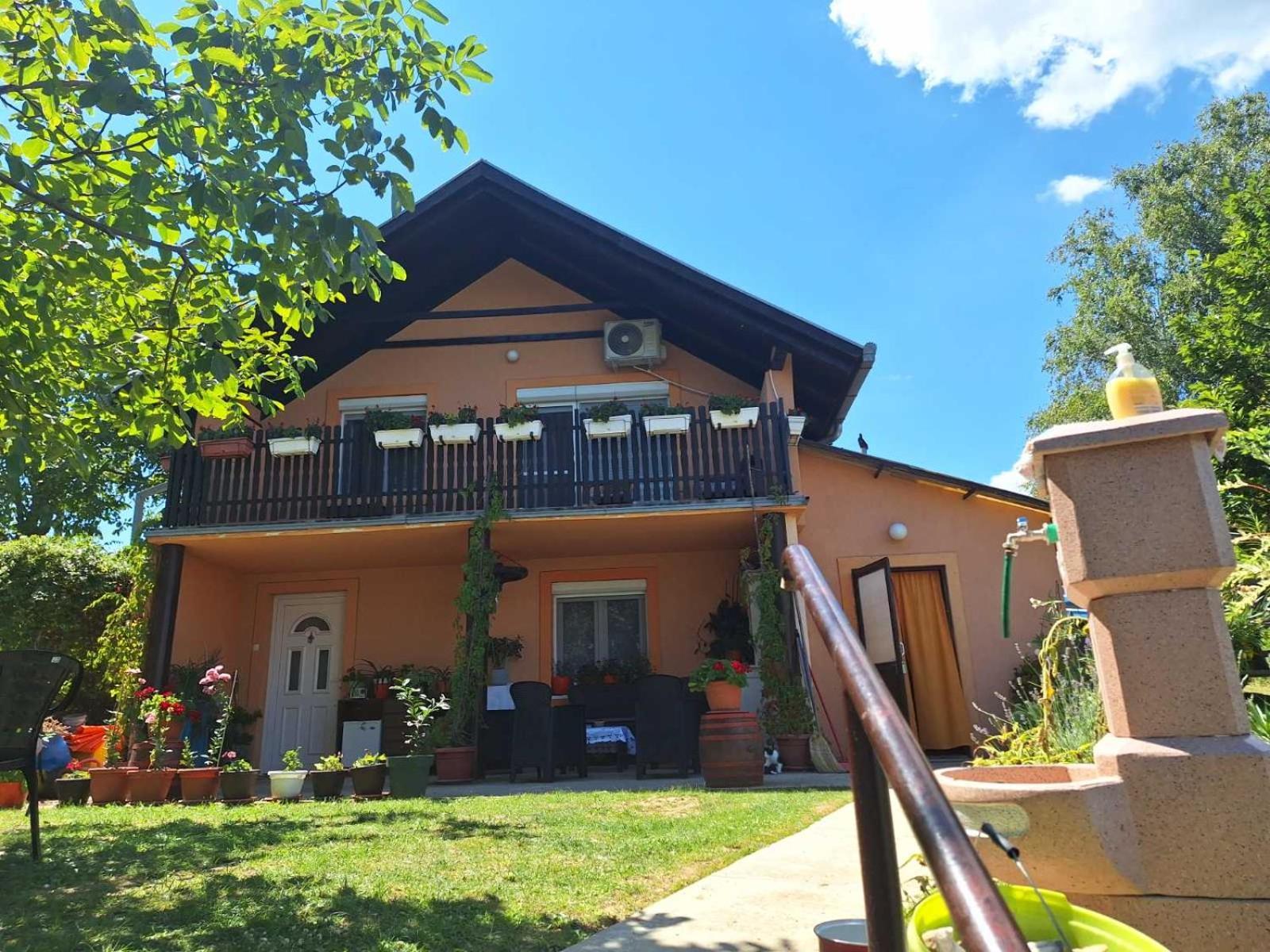 Guest House Jevtović Sremski Karlovci Zewnętrze zdjęcie